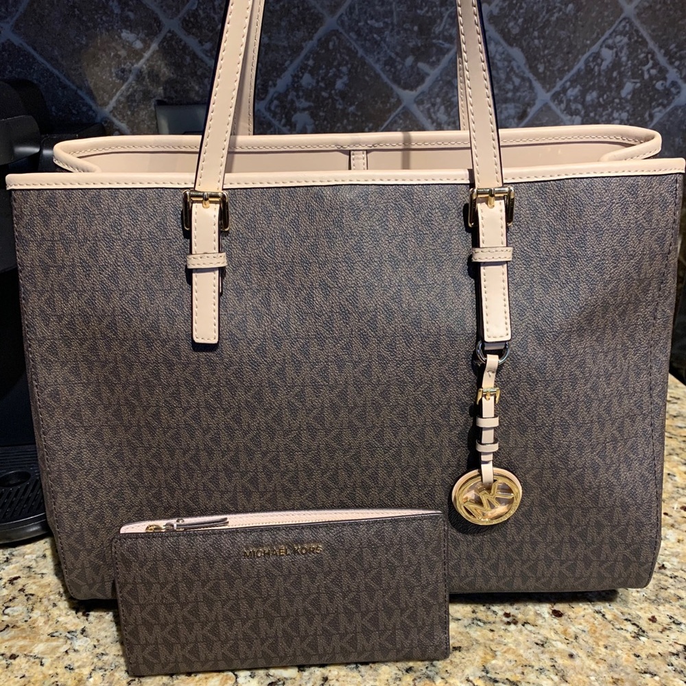 SOLD! Michael Kors Bag With Wallet & CC Holder